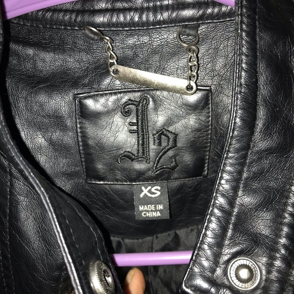 J2 black leather jacket - Picture 2 of 8